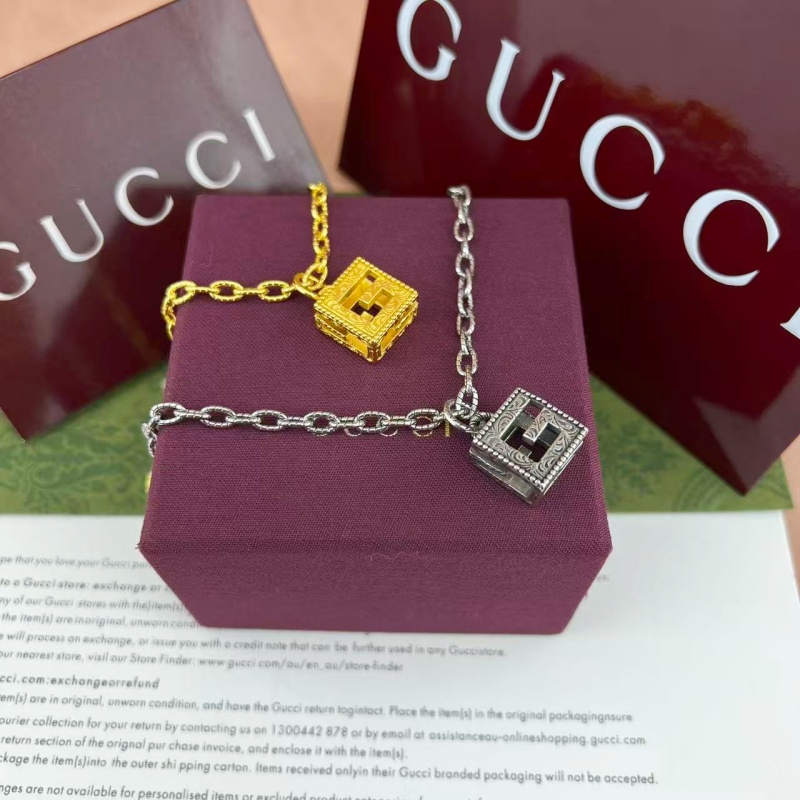 Gucci Necklace 04yxs73